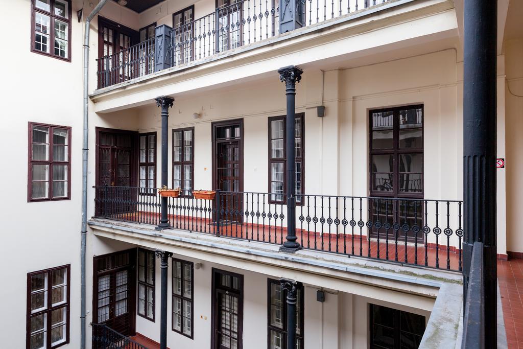Elegant Apartment بودابست المظهر الخارجي الصورة