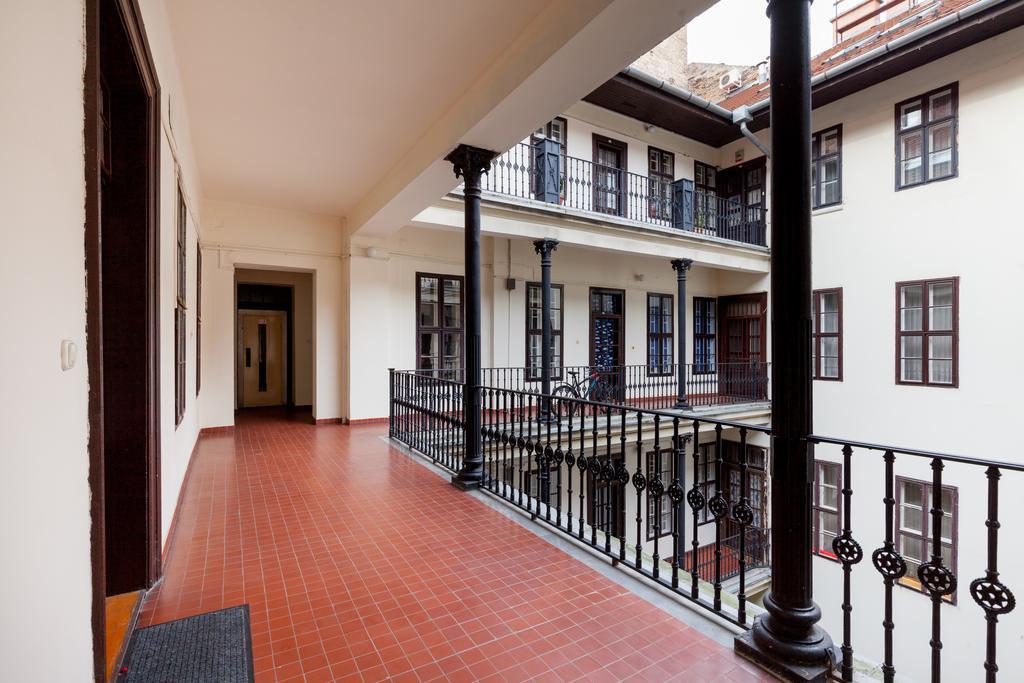 Elegant Apartment بودابست المظهر الخارجي الصورة